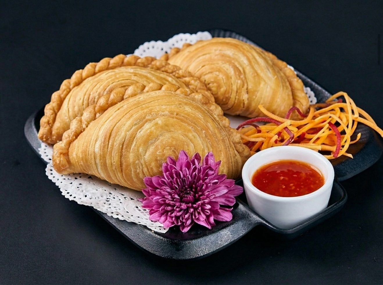 Curry Puff.